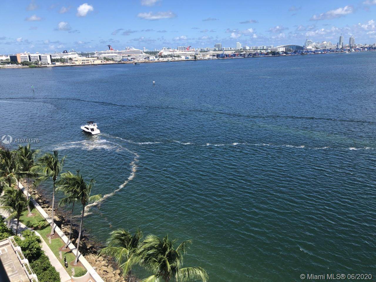 540 Brickell Key Dr - Photo 1