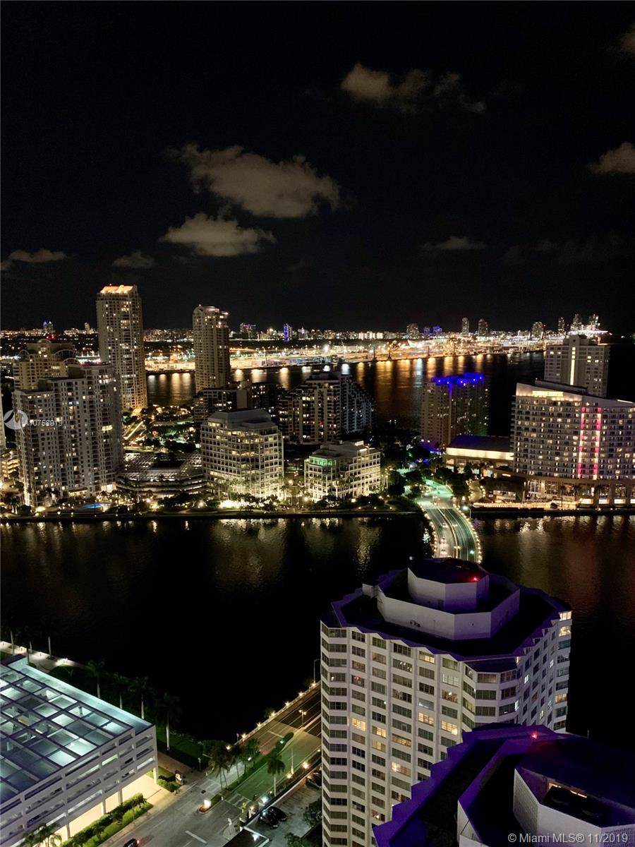 950 Brickell Bay Dr - Photo 1