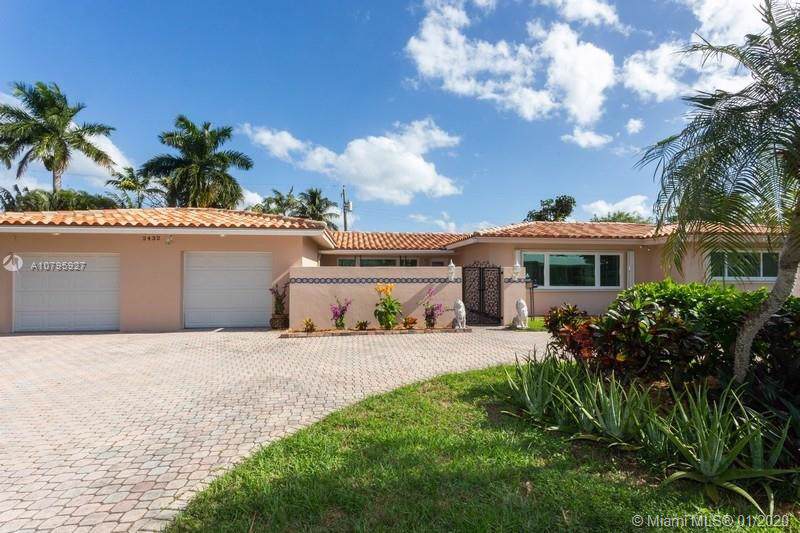 2432 27 Ave - Photo 1