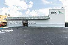 255 3rd Dr - Photo 1