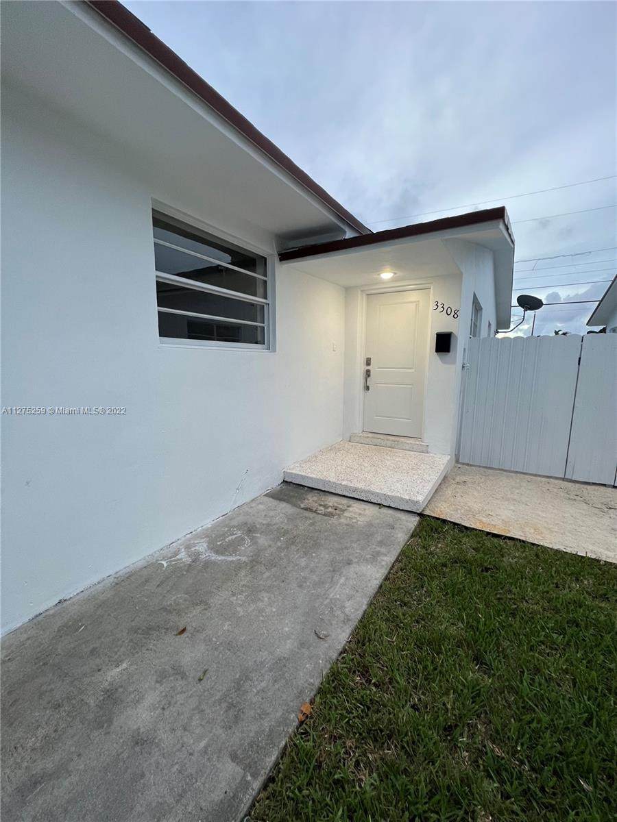3308 24th Ter - Photo 1
