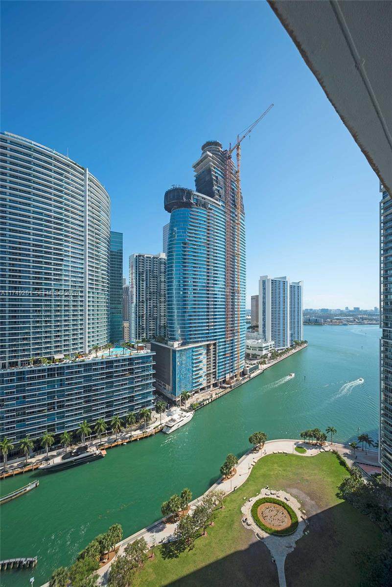 https://bt-photos.global.ssl.fastly.net/miami/1280_boomver_5_A11749201-2.jpg