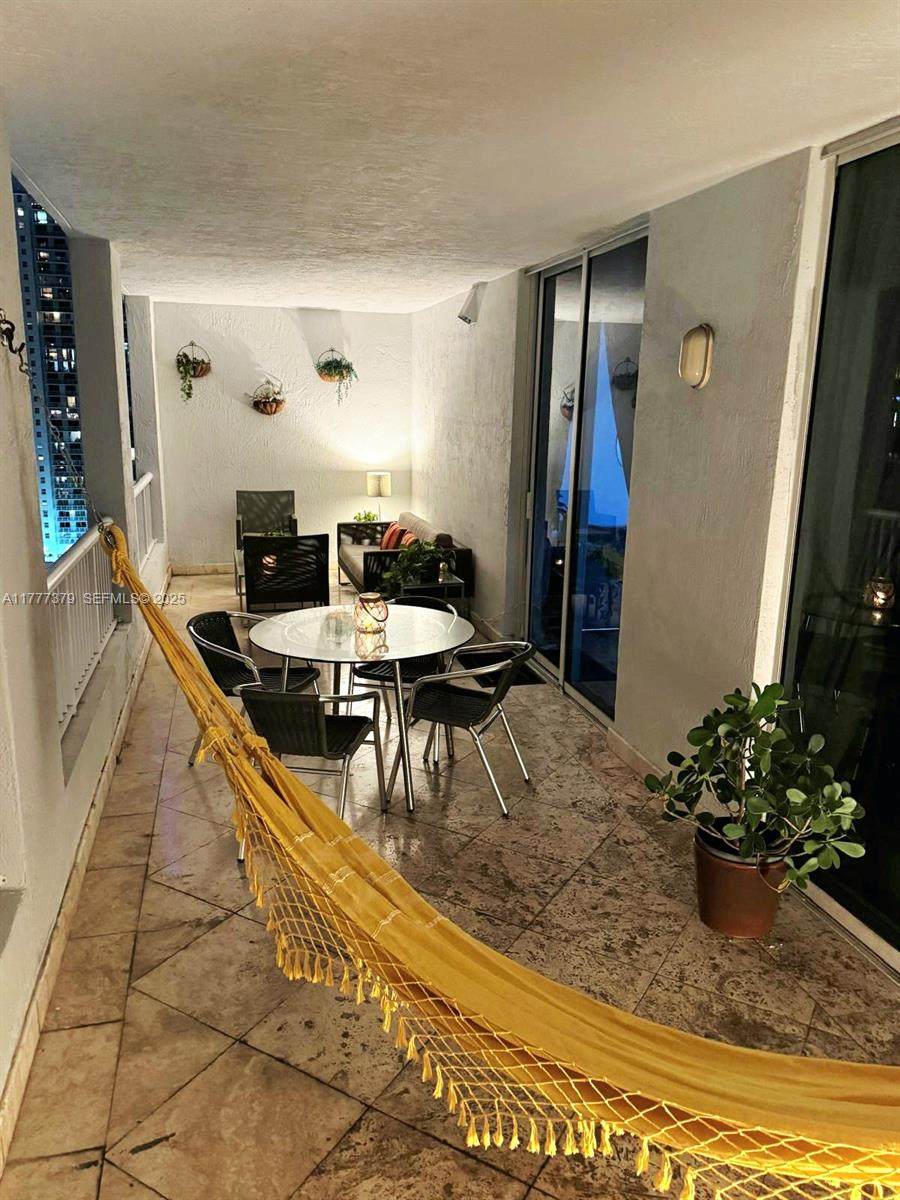 170 14th St - Photo 1