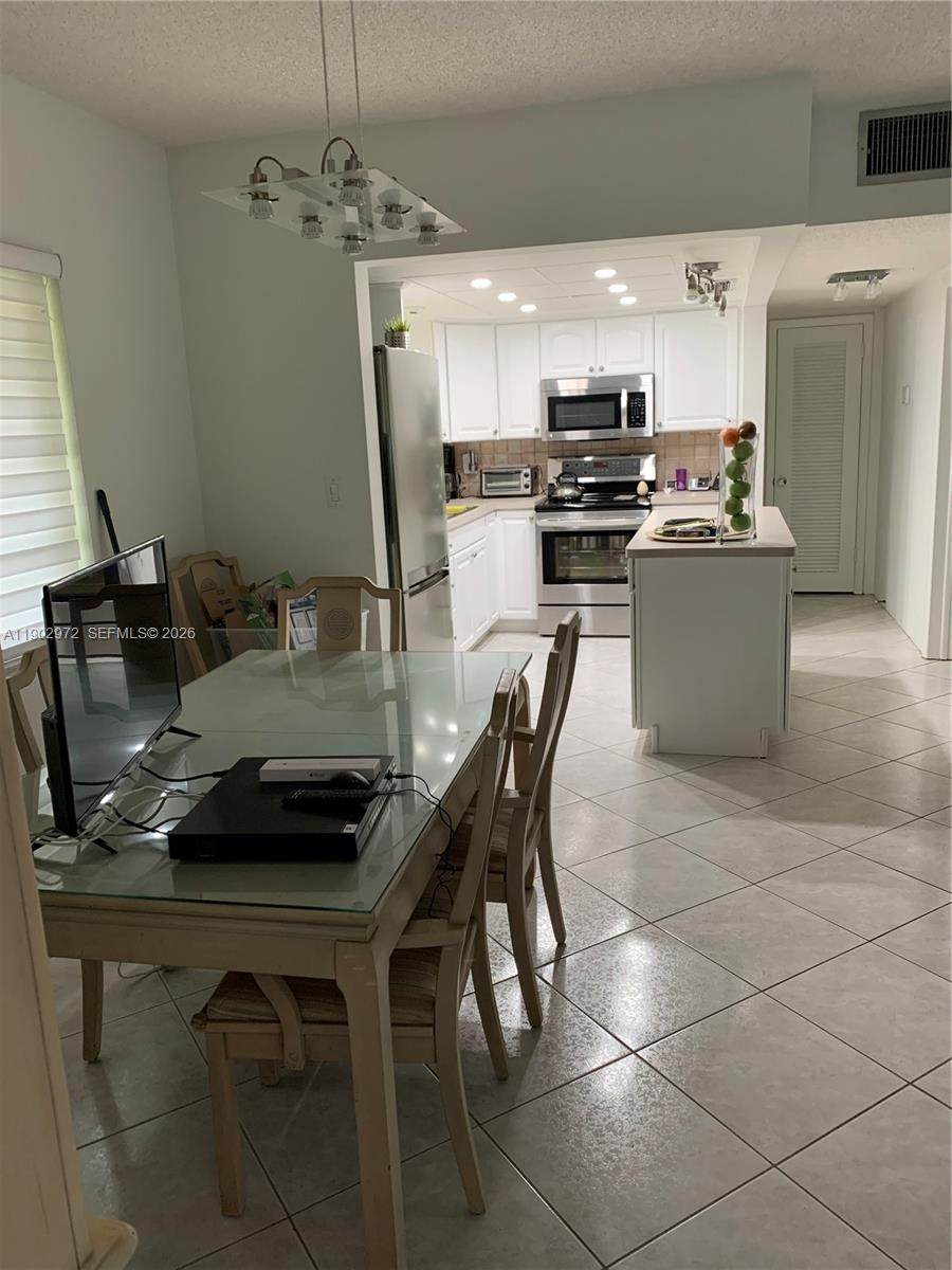 1501 Arthur St - Photo 1