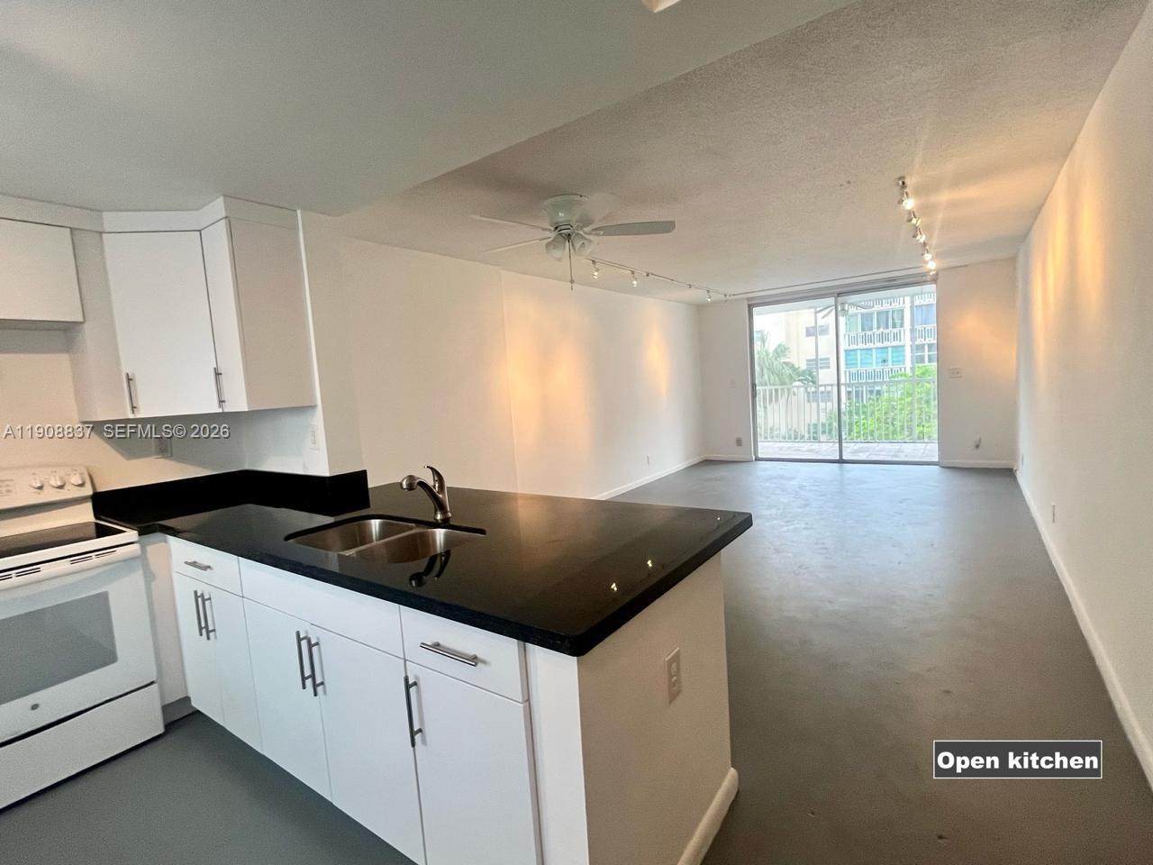 619 14th Ave - Photo 1