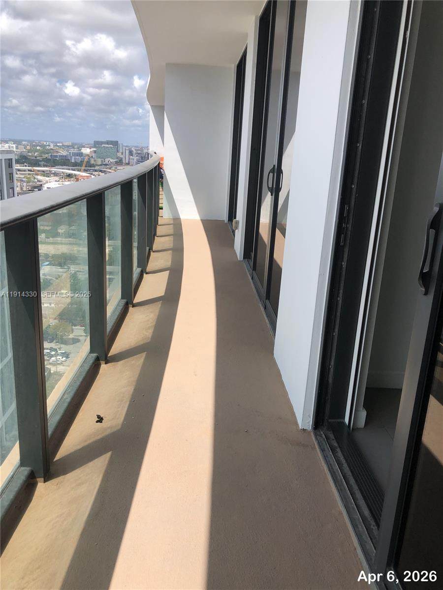 https://bt-photos.global.ssl.fastly.net/miami/1280_boomver_3_A11914330-2.jpg