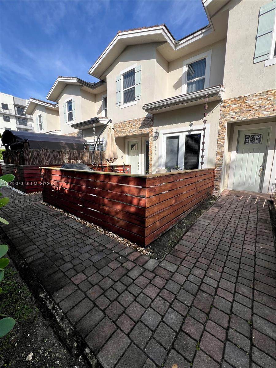 12786 248th St - Photo 1