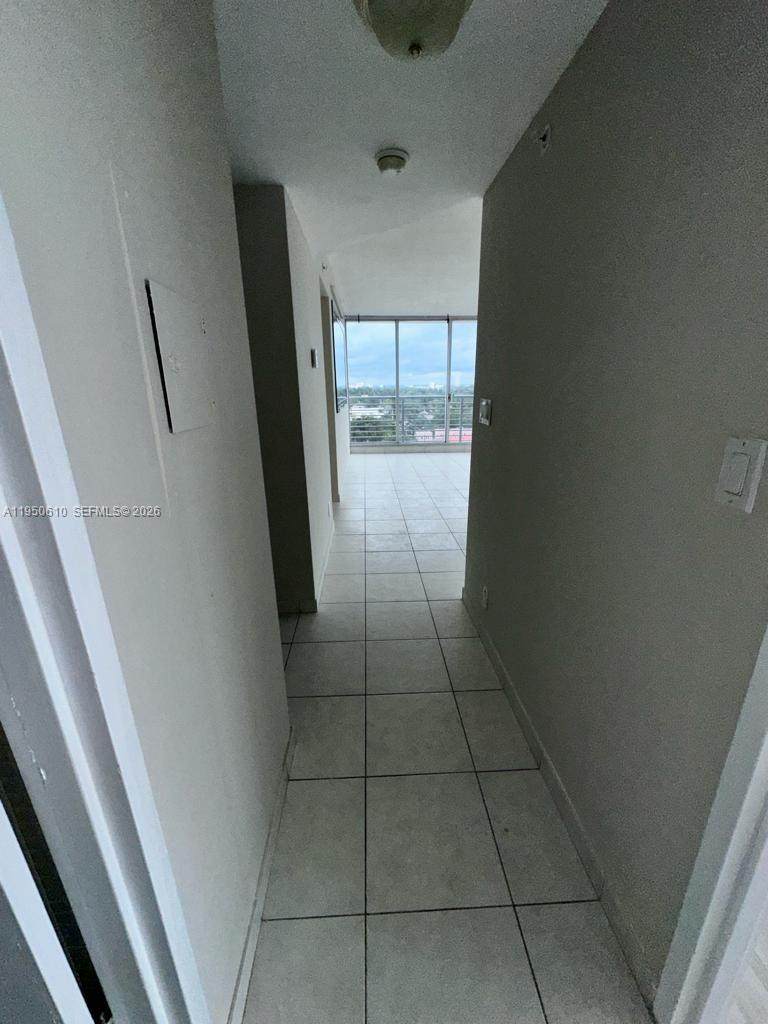 https://bt-photos.global.ssl.fastly.net/miami/orig_boomver_4_A11950610-2.jpg