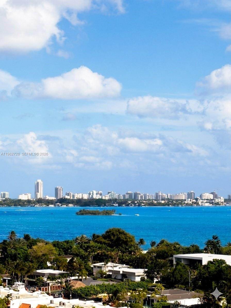 https://bt-photos.global.ssl.fastly.net/miami/orig_boomver_4_A11962728-2.jpg