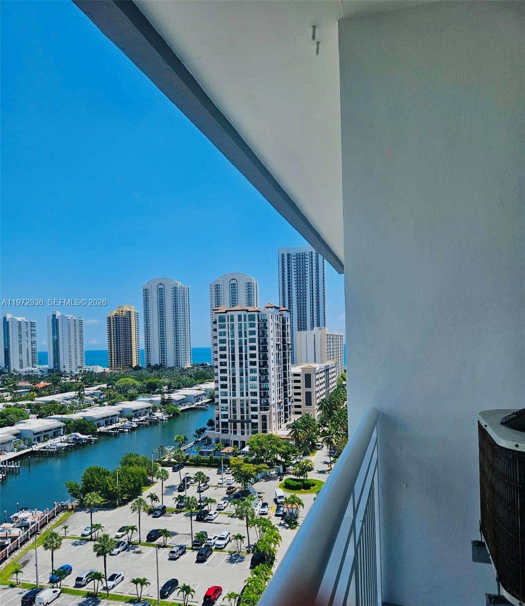 https://bt-photos.global.ssl.fastly.net/miami/orig_boomver_3_A11972936-2.jpg