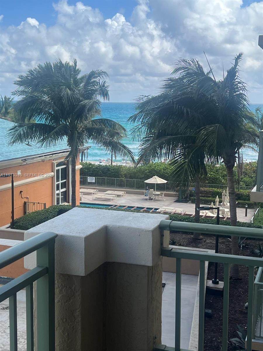 https://bt-photos.global.ssl.fastly.net/miami/orig_boomver_4_A11973333-2.jpg