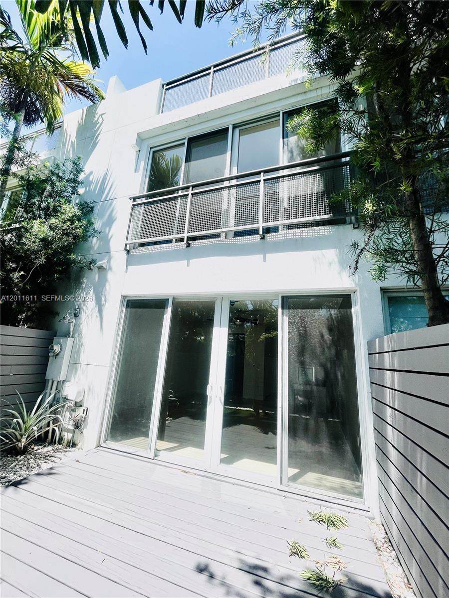 https://bt-photos.global.ssl.fastly.net/miami/orig_boomver_2_A12011611-2.jpg