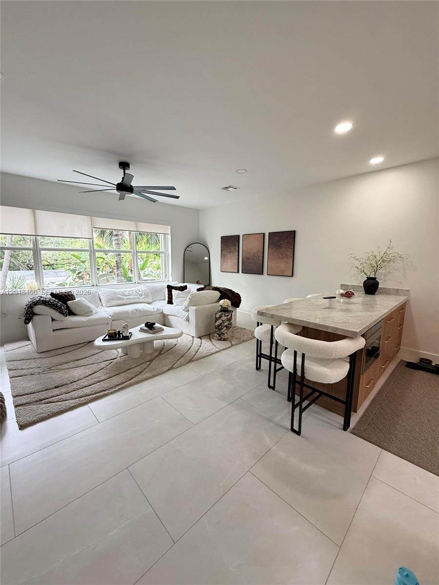 https://bt-photos.global.ssl.fastly.net/miami/orig_boomver_4_A12048456-2.jpg