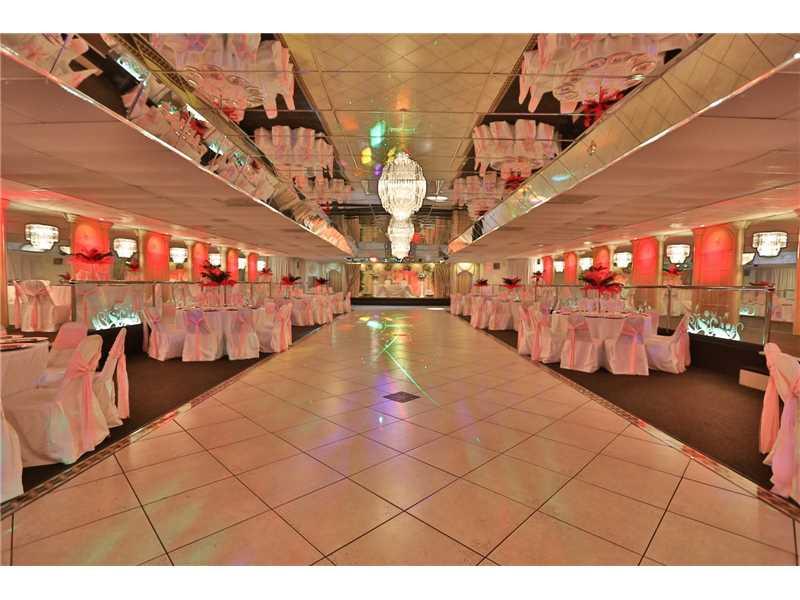 Banquet Hall - Photo 1