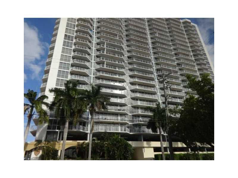 7601 E Treasure Dr #404, North Bay Village, FL 33141 (MLS #A10165972) :: United Realty Group