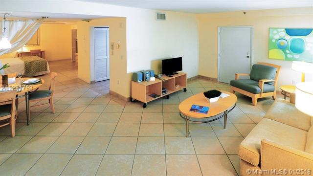 3162 Commodore Plz - Photo 1
