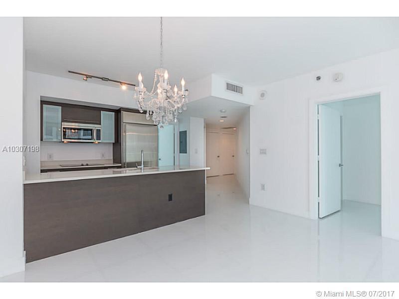 500 Brickell Av - Photo 1