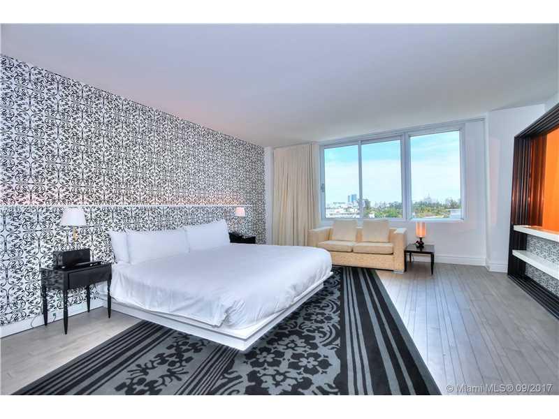 1100 West Ave - Photo 1