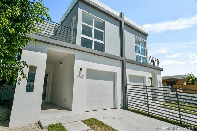 3169 25 St - Photo 1