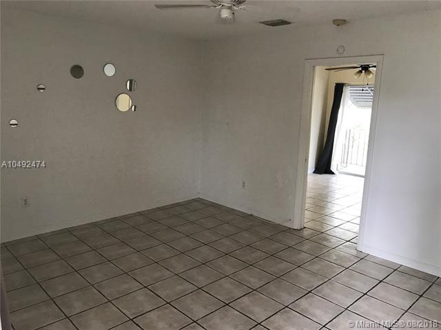 345 Michigan Ave - Photo 1