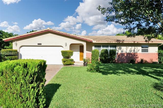 3710 114th Ln - Photo 1
