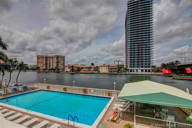 1817 Ocean Dr - Photo 1