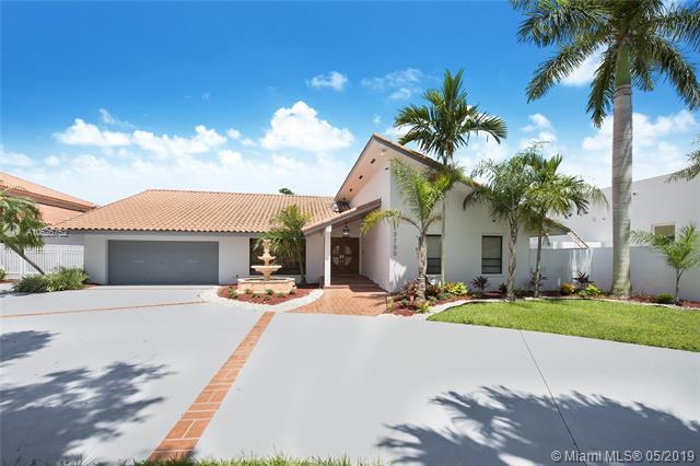 13795 30th St - Photo 1