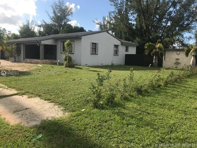 170 163rd St - Photo 1