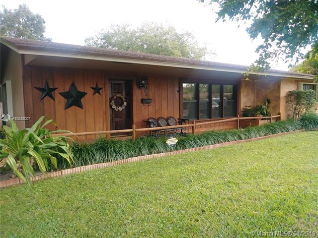 2221 42nd Ave - Photo 1