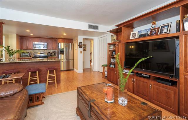 8855 112th Pl - Photo 1
