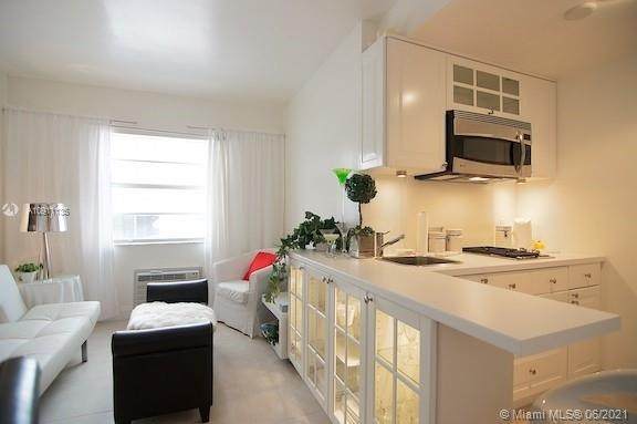 335 Ocean Dr - Photo 1