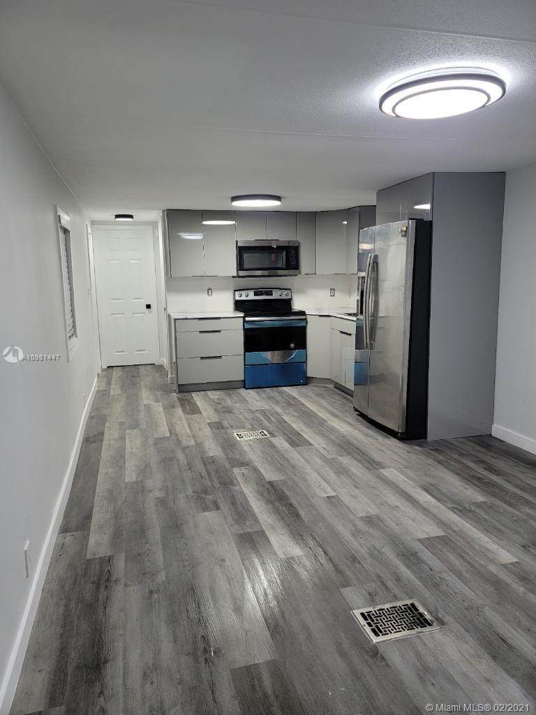 100 Ne 6th Ave #923 - Photo 1