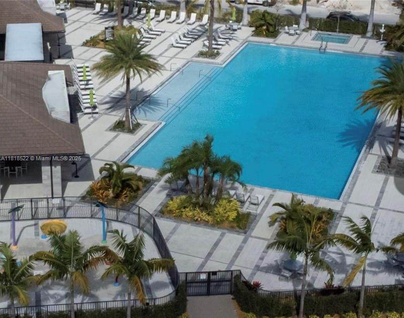 https://bt-photos.global.ssl.fastly.net/miami/1280_boomver_5_A11818522-2.jpg