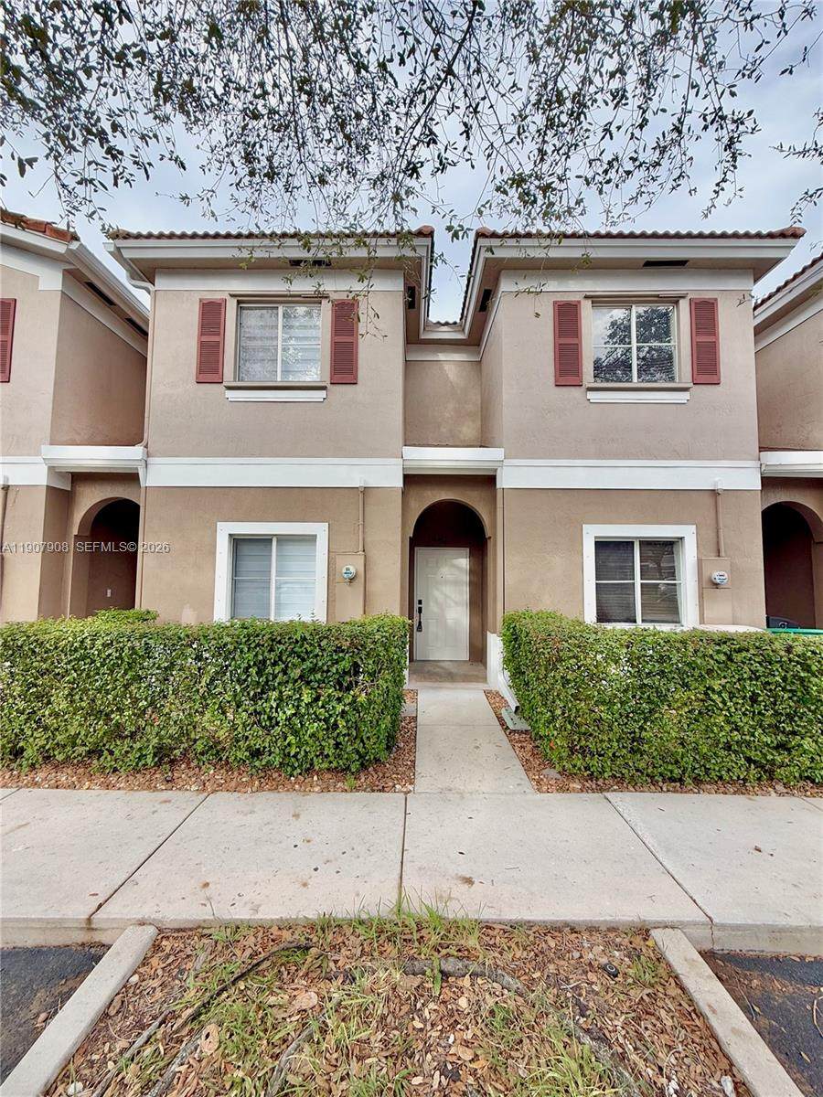 4412 Woodland Cir - Photo 1