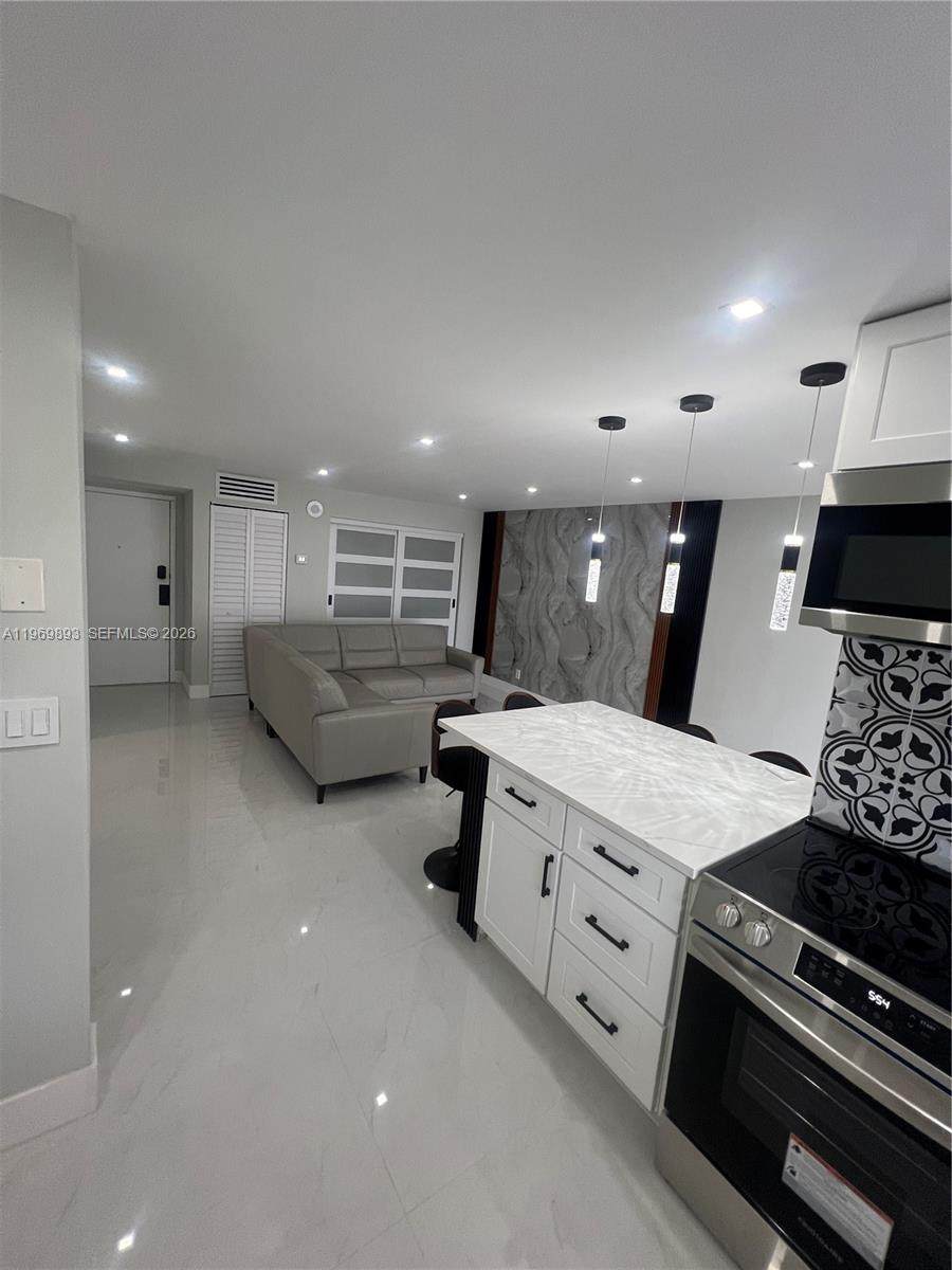 https://bt-photos.global.ssl.fastly.net/miami/orig_boomver_5_A11969893-2.jpg