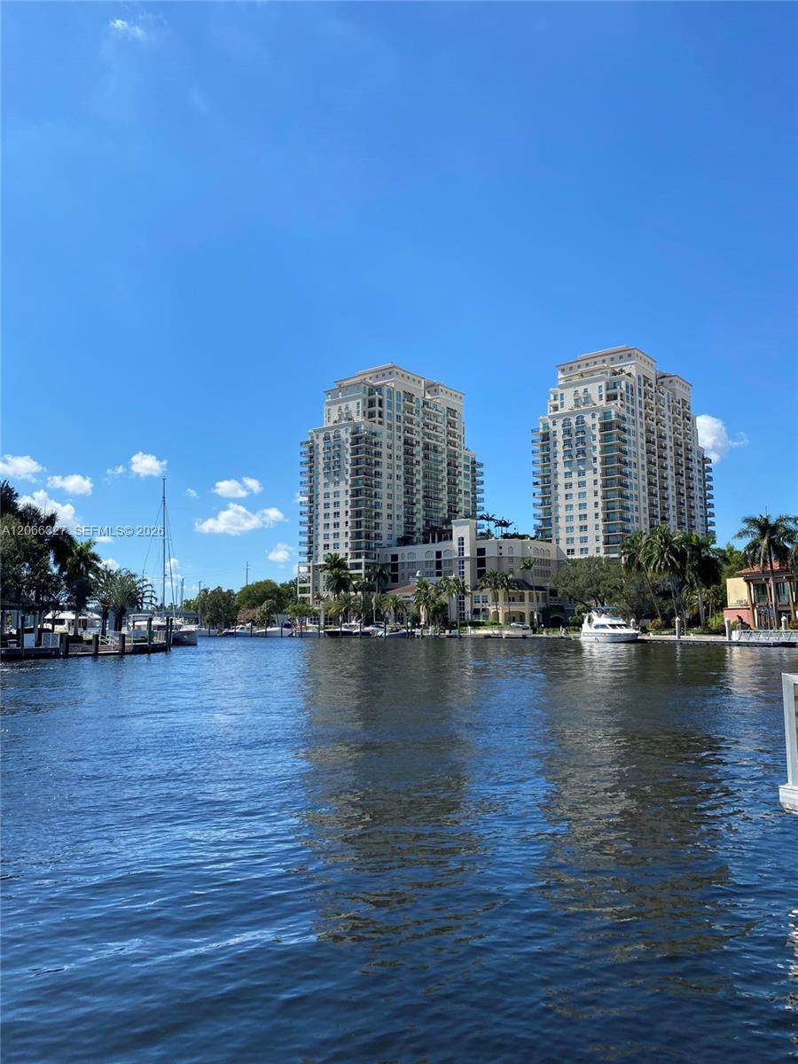 https://bt-photos.global.ssl.fastly.net/miami/orig_boomver_5_A12066327-2.jpg