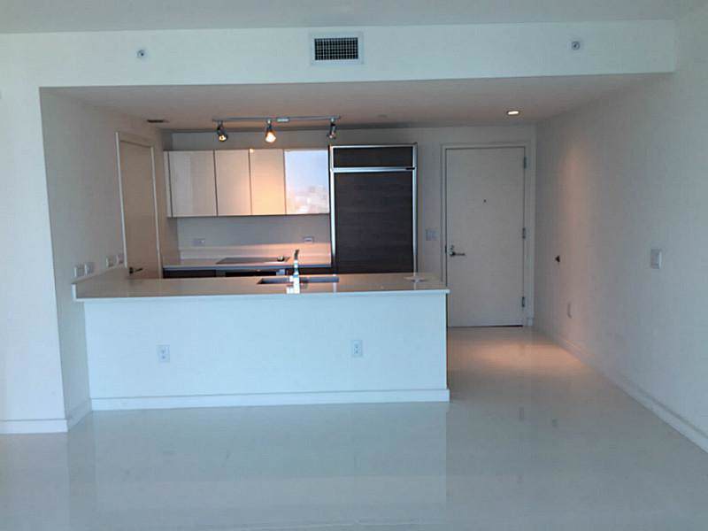 1100 Miami Av - Photo 1
