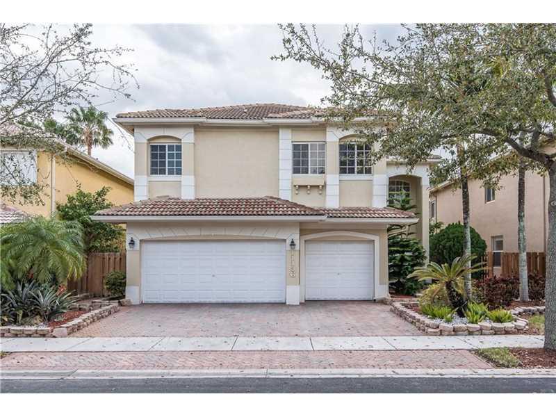 11136 NW 72 TE, Doral, FL 33178 (MLS #A2112948) :: United Realty Group