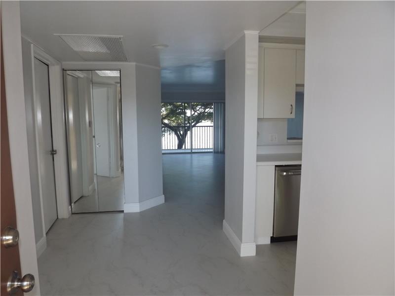 13255 SW 16th Ct K210, Pembroke Pines, FL 33027 (MLS #A10167733) :: United Realty Group