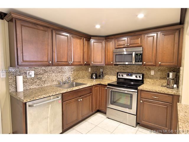 1701 Ocean Dr - Photo 1