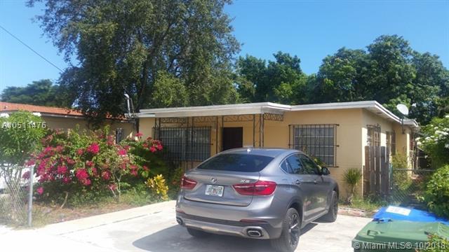 735 24th Ct - Photo 1