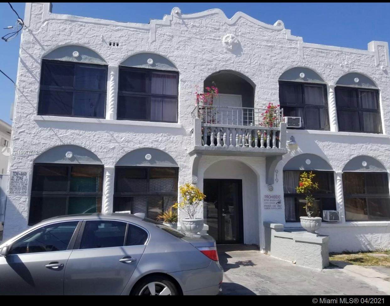 919 6th St - Photo 1