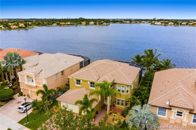 16739 54th Ct - Photo 1