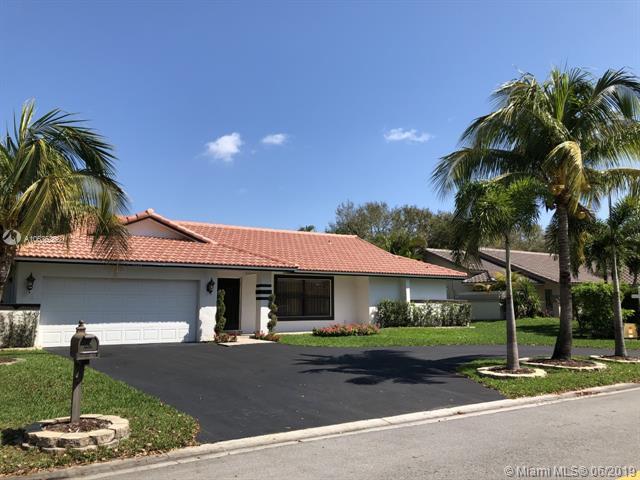 9133 49th Pl - Photo 1