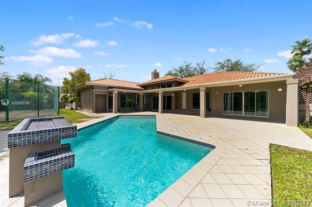 4710 Pine Dr - Photo 1