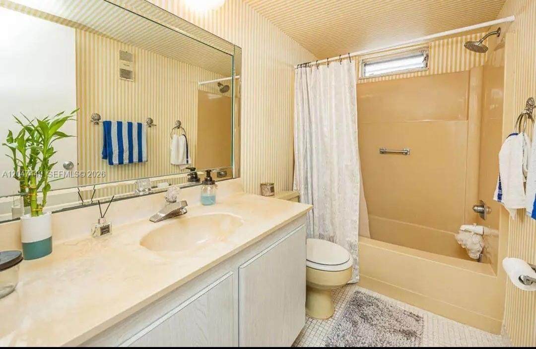 2615 3rd Ct - Photo 1
