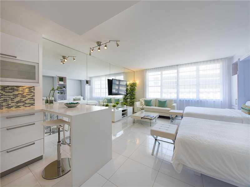 100 Lincoln Rd - Photo 1