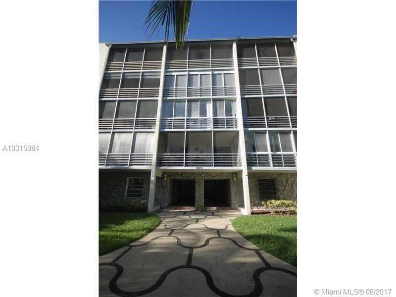 301 Sunrise Dr - Photo 1