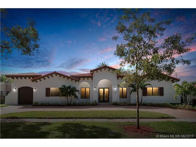 520 Minorca Ave - Photo 1