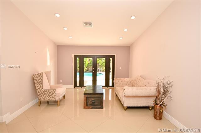 9527 118th Pl - Photo 1